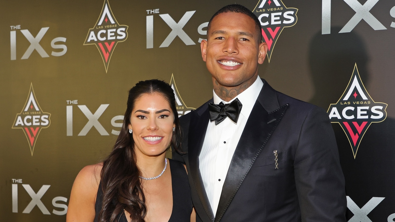 WNBA star, NFL tight end divorce after 1 year of marriage