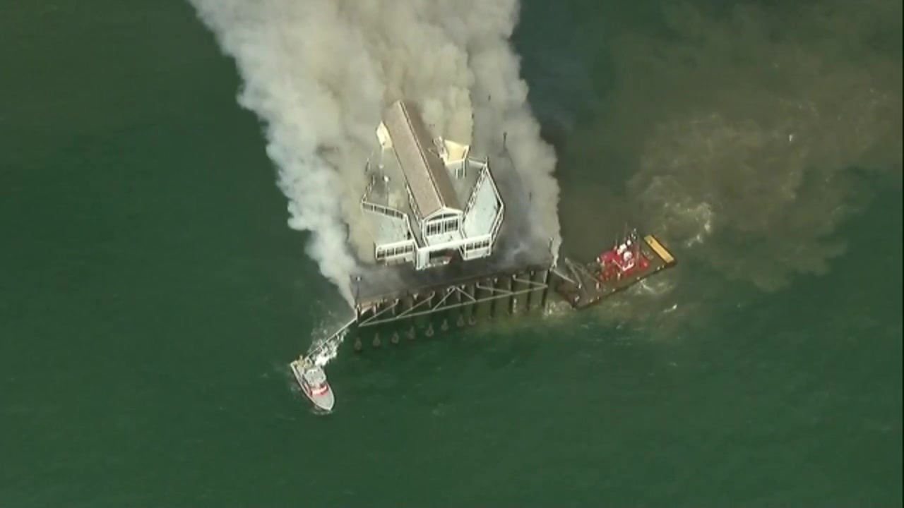 Oceanside Pier fire rips through vacant restaurant