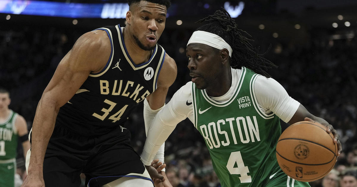 Bucks withstand Antetokounmpo's injury to beat Celtics 104-91