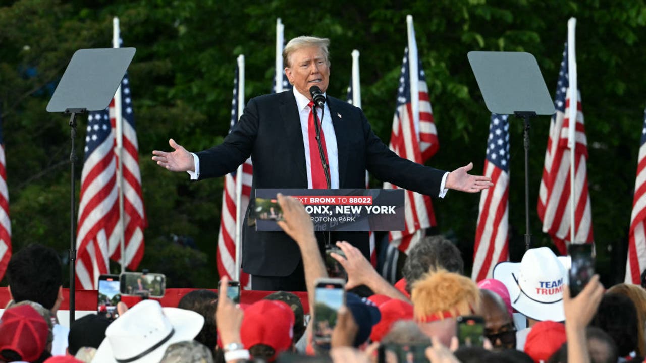 Trump rallies thousands at Bronx’s Crotona Park