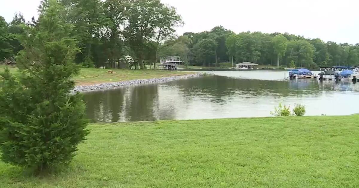 Father attempted to save son before both drowning on Lake Anna