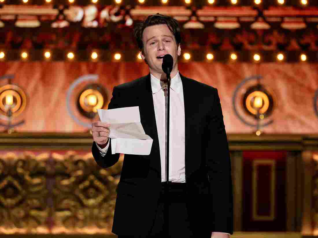 Jonathan Groff accepts the best leading actor in a musical award for Merrily We Roll Along onstage during The 77th Annual Tony Awards.