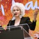 Cyndi Lauper to Place Handprints, Footprints Outside TCL Chinese Theatre – NBC Los Angeles