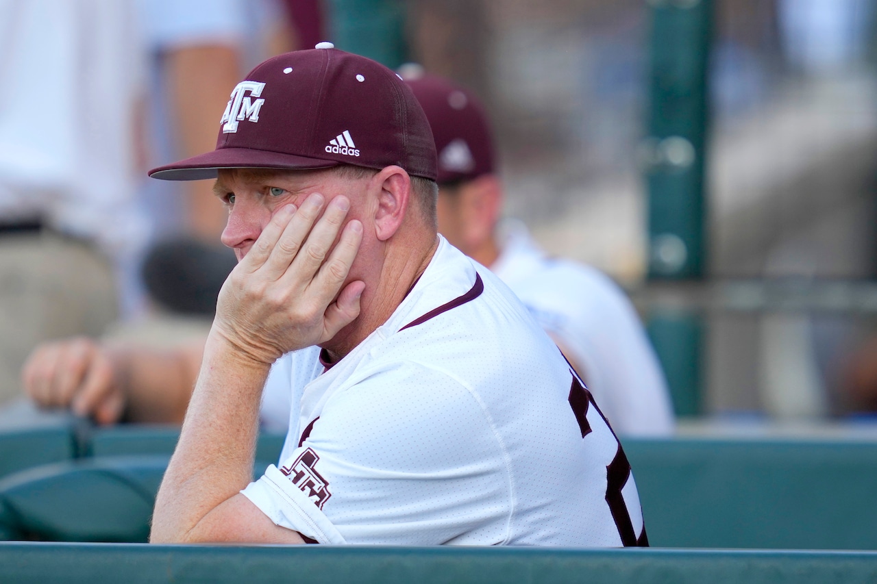 Texas A&M baseball coach Jim Schlossnagle agrees to take over at Texas