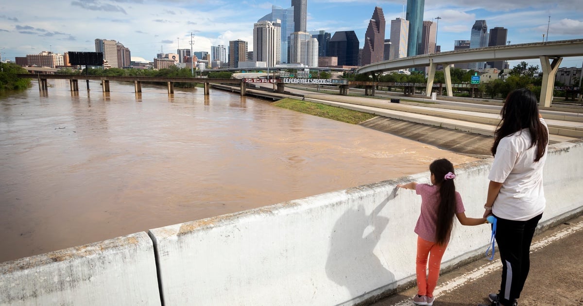 After Hurricane Beryl, Houston begins familiar clean up routine