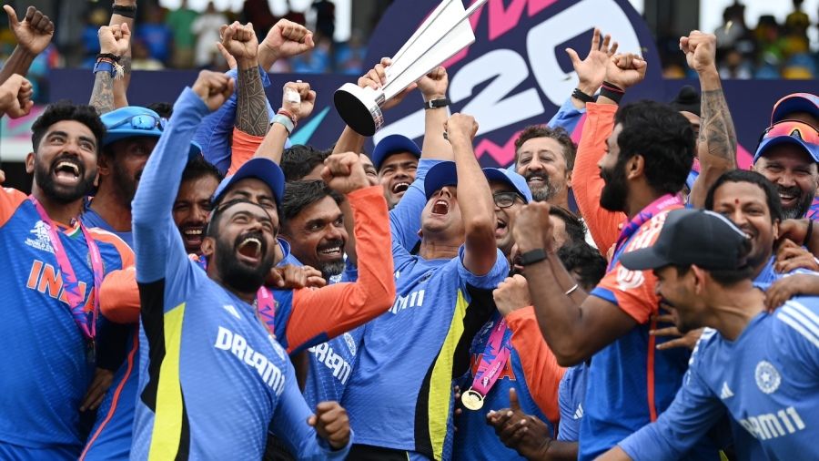 India edges South Africa to win T20 Cricket World Cup