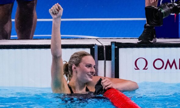 Summer McIntosh Becomes Breakout Swimmer of Paris Olympics