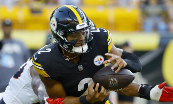 Mike Tomlin: Justin Fields' Fumbles 'Negated a Lot of Good Things' in Steelers Debut | News, Scores, Highlights, Stats, and Rumors