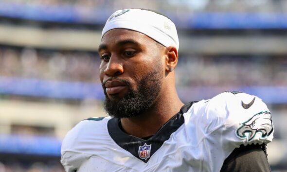 Jets push back on trade request by holdout Haason Reddick