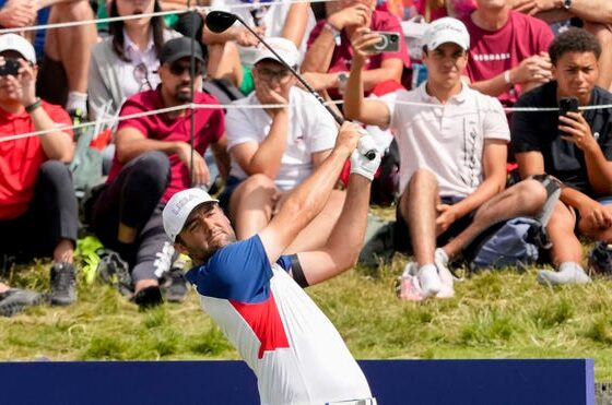 Scottie Scheffler shoots 62 to win golf gold at Olympics